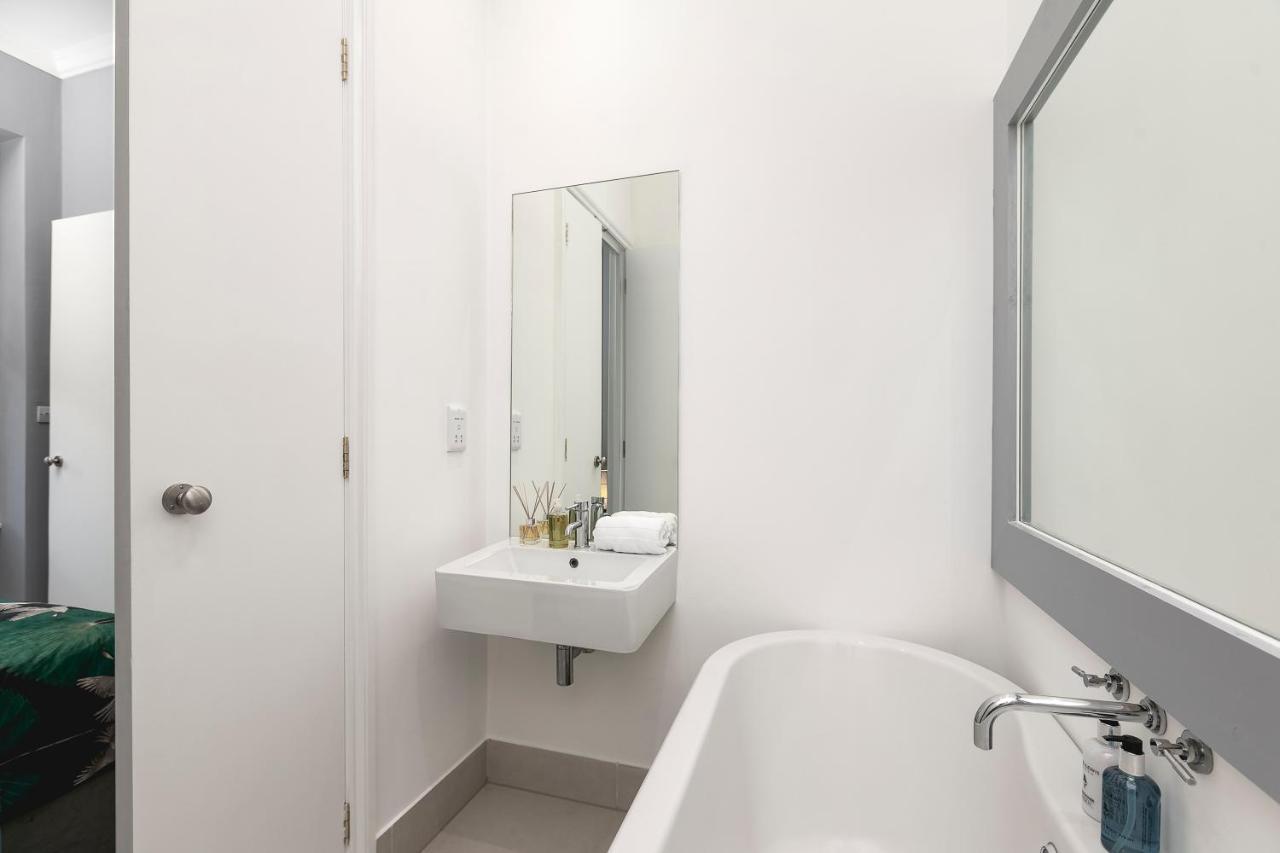 Marine Parade Sea View 2-Bedroom Apartment Brighton Exteriör bild